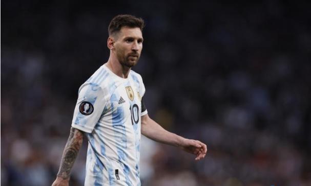 木质皮革香调香水如何选？万宝龙探索者给你答案